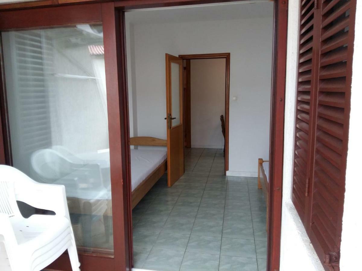 Apartments Villa Cherry Новаля Екстериор снимка